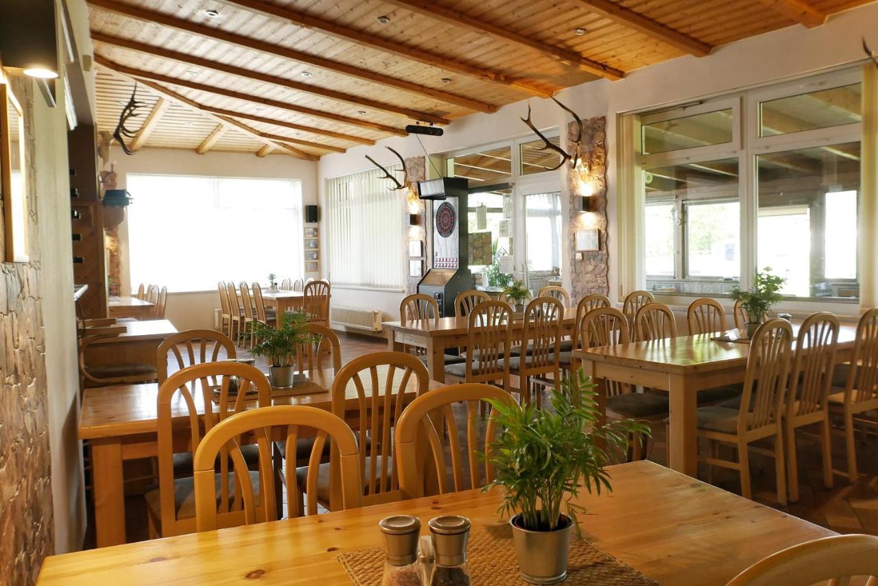 Penzion-Restaurant U Svabku Tachov  Exterior foto